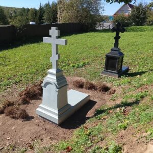 Так они вместо экскурсии все подходили к нам и спрашивали: А что вы тут такое красивое делаете?