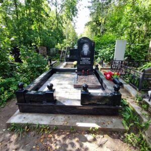 Абсолютно верное решение - портрет большего, чем обычно размера
